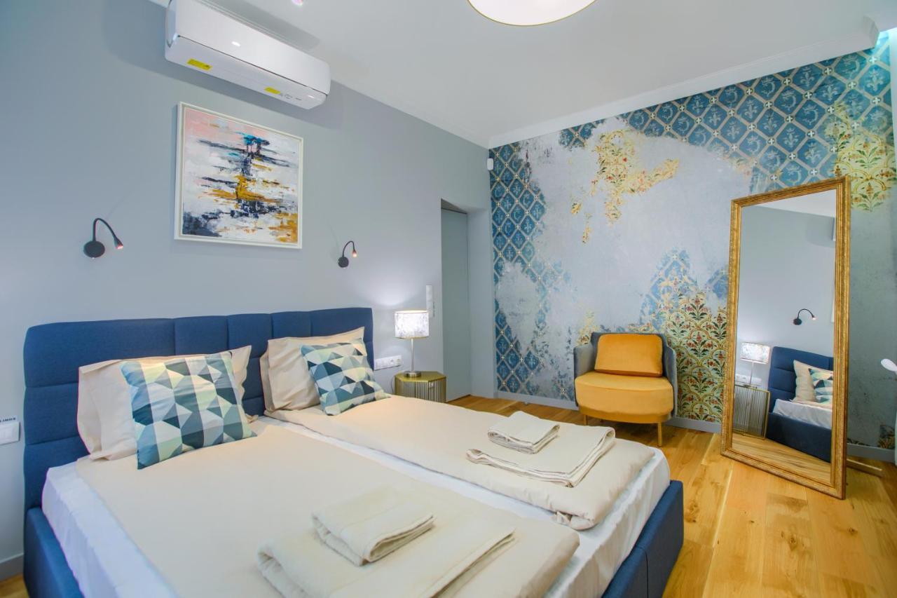 Premium Apartments Lovely 2Bd Near The Parliament София Екстериор снимка