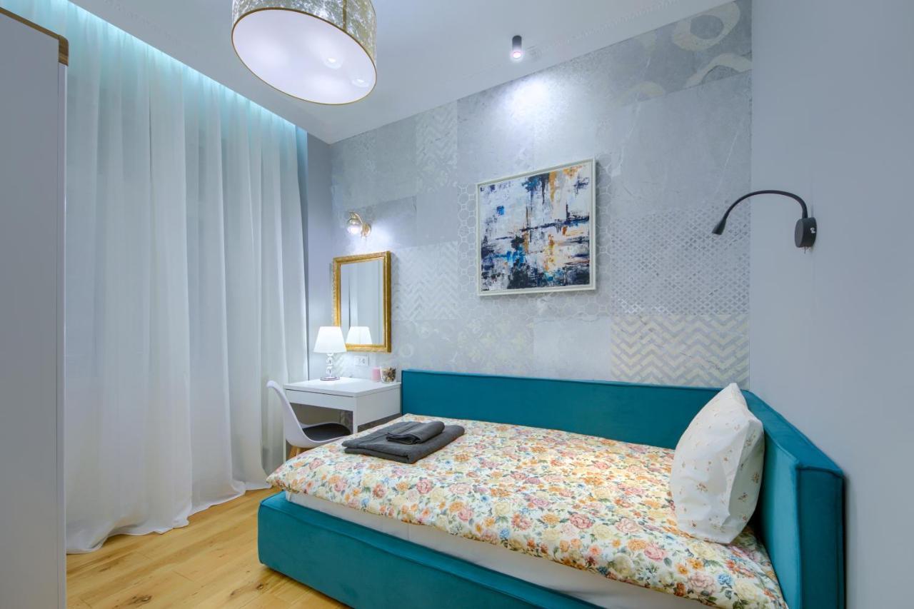 Premium Apartments Lovely 2Bd Near The Parliament София Екстериор снимка